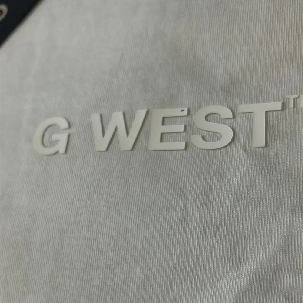 G WEST OVERSIZED WOLF TEE
( yellow marks of being folded ) - Picture 3 of 6